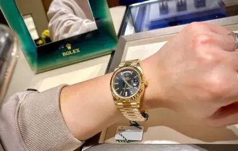 义乌冯先生40多万劳力士被掉包，作案者或是刚交往一月女友？  第1张