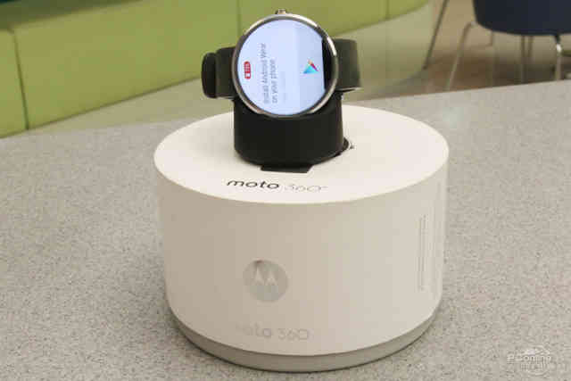 MOTO 360手表开机初体验，配置与工艺尽显独特魅力  第1张