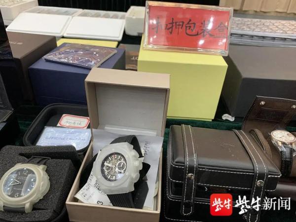 王思聪同款800万名表2万到手？镇江警方破10亿名表大案  第2张