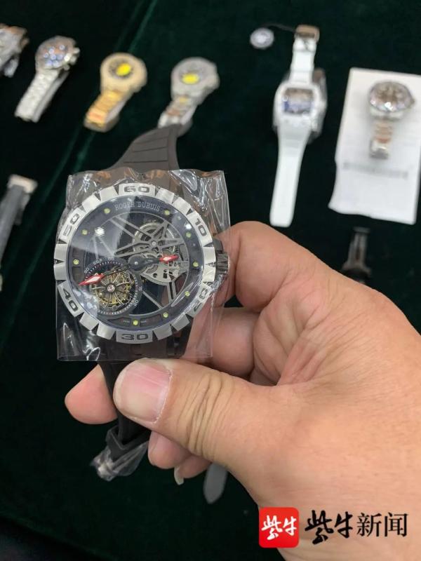 王思聪同款800万名表2万到手？镇江警方破10亿名表大案  第10张