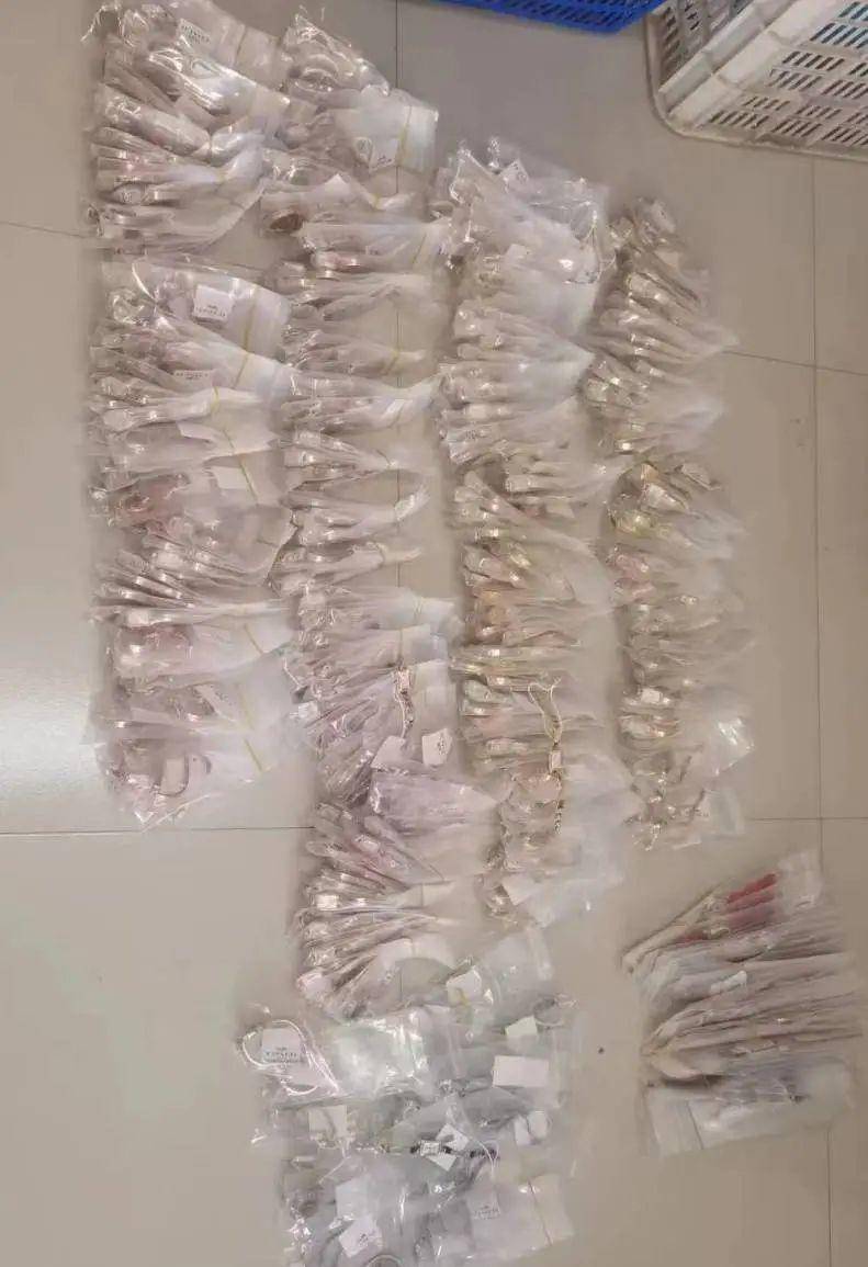 聊城食药环侦大队千里出击！捣毁2处制假窝点，抓获4人挽损百万  第4张