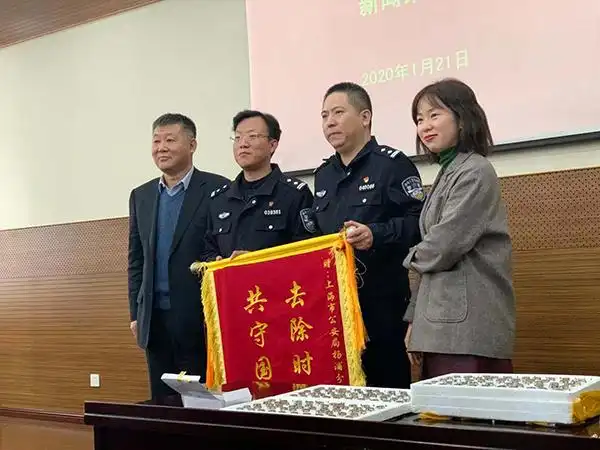 促销后老字号手表销量不升反降？或是盗版三折出售狙击  第4张
