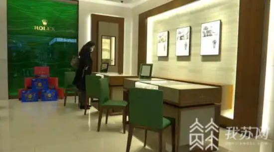 南京罗女士花20多万买劳力士情侣表，男款走时不准  第6张
