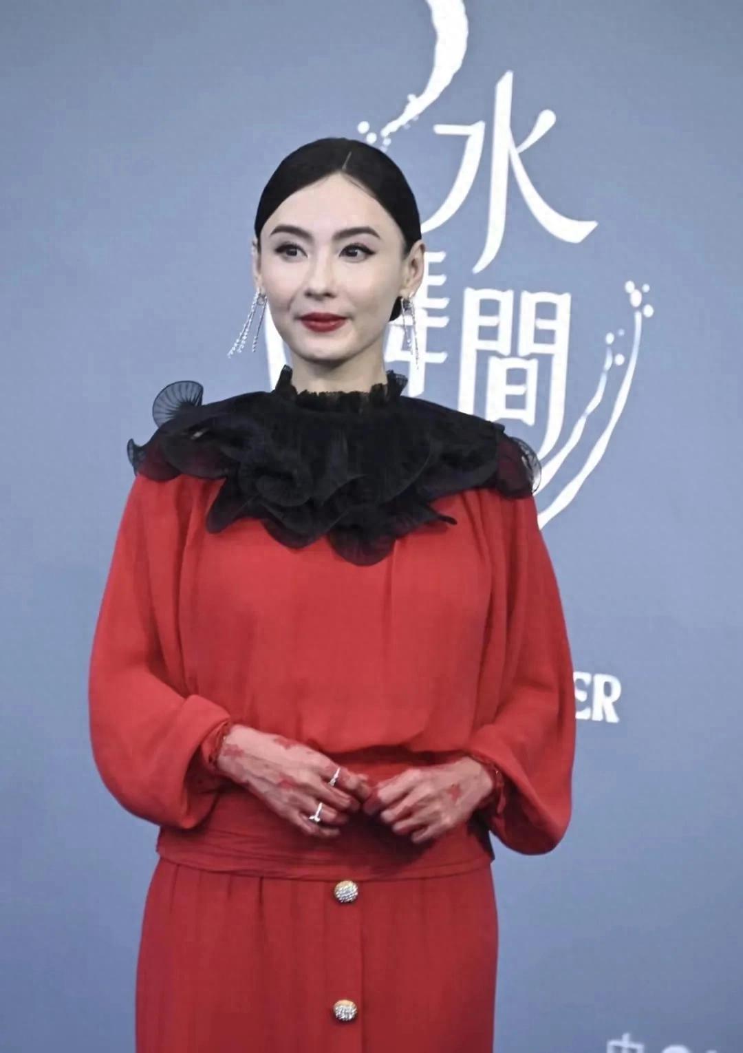 张柏芝着装暗藏深意，或暗示与港圈旧势力切割决心  第1张